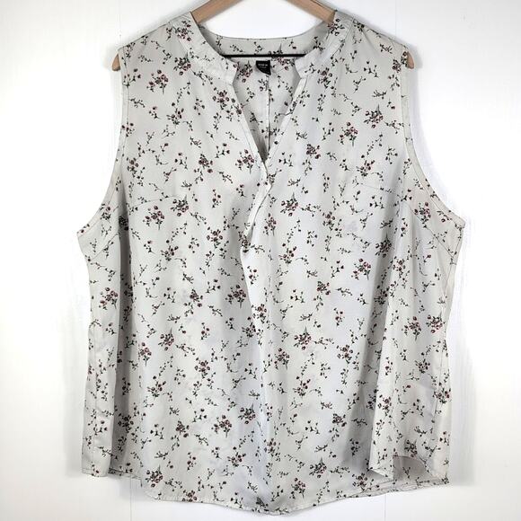 SHEIN Tops - Shein Curve Plus 4XL Women’s Blouse White Floral Sleeveless V-Neck Button Front